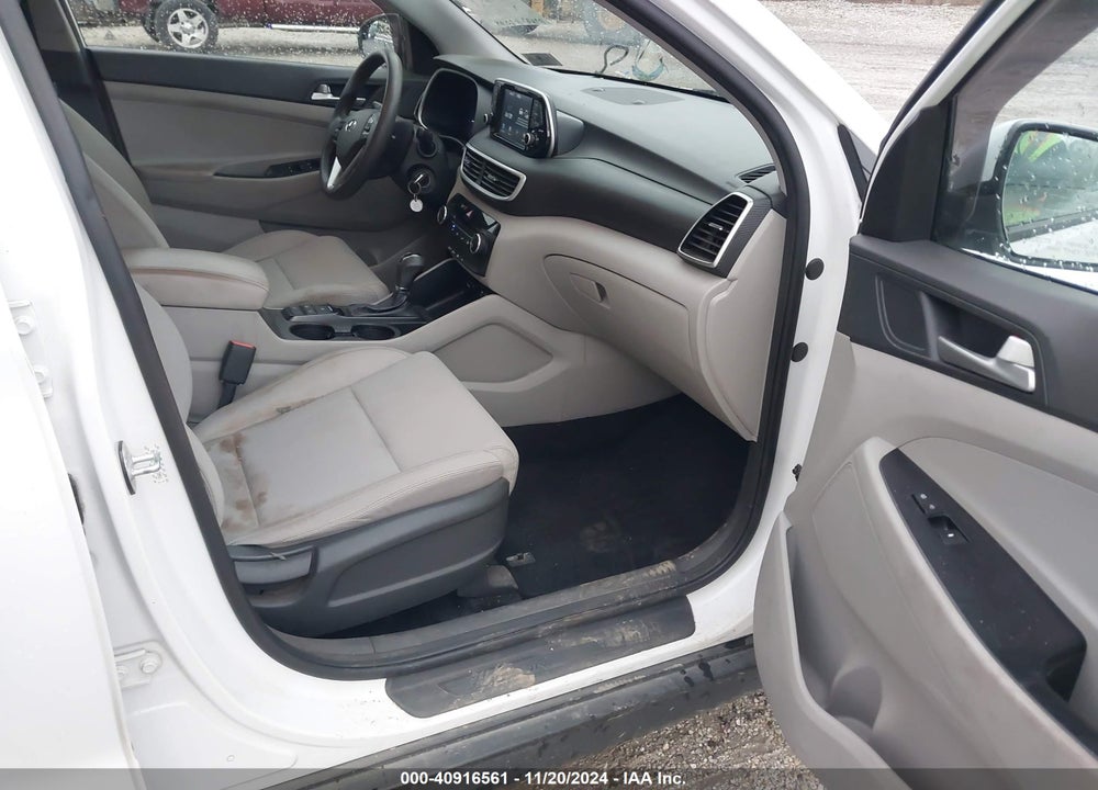 2019 HYUNDAI TUCSON SE VIN: KM8J2CA40KU913091