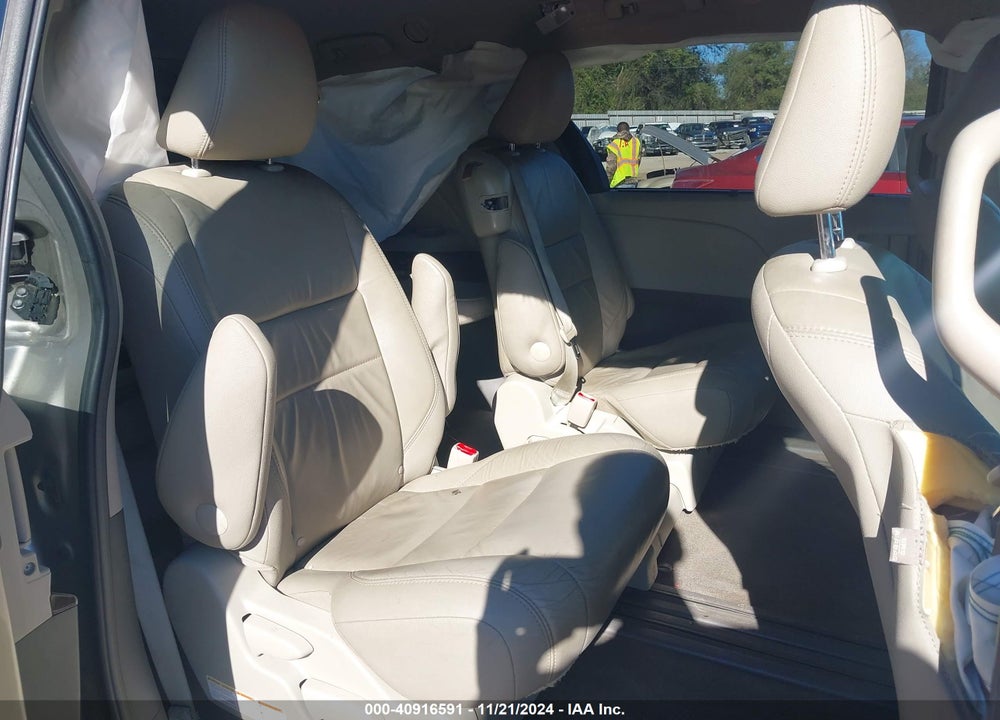 2016 TOYOTA SIENNA XLE PREMIUM 8 PASSENGER VIN: 5TDYK3DC7GS725864