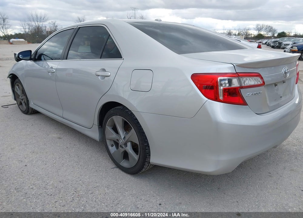 2014 TOYOTA CAMRY SE SPORT VIN: 4T1BF1FK4EU730981