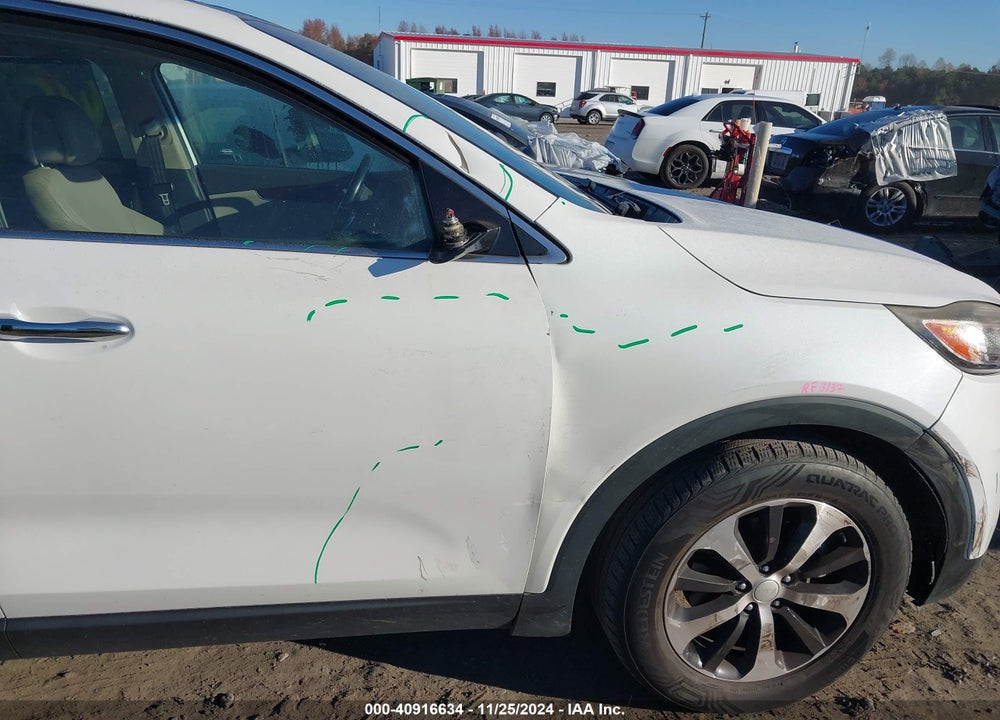 2016 KIA SORENTO 3.3L EX VIN: 5XYPH4A59GG105262