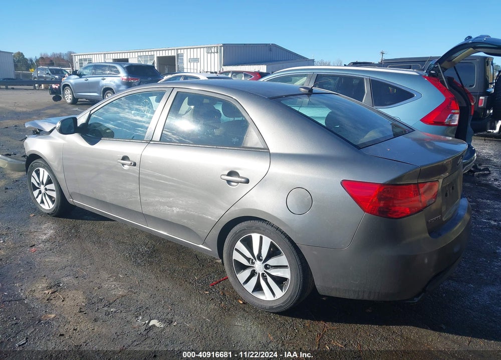 2013 KIA FORTE EX VIN: KNAFU4A26D5658210