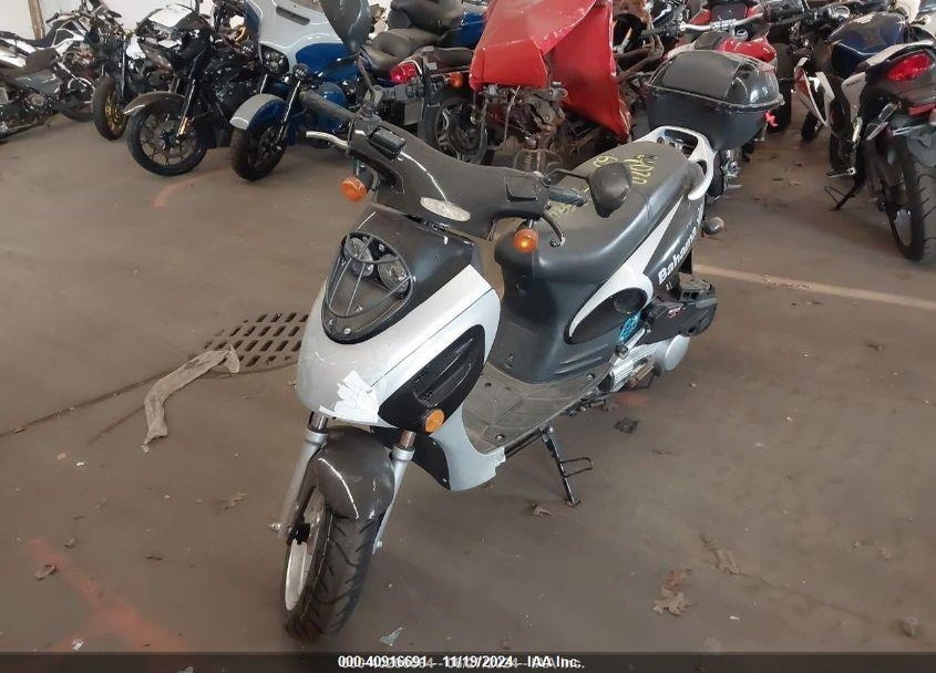 2022 YONGFU YN50QT VIN: LL0TCKPX6NYS01158