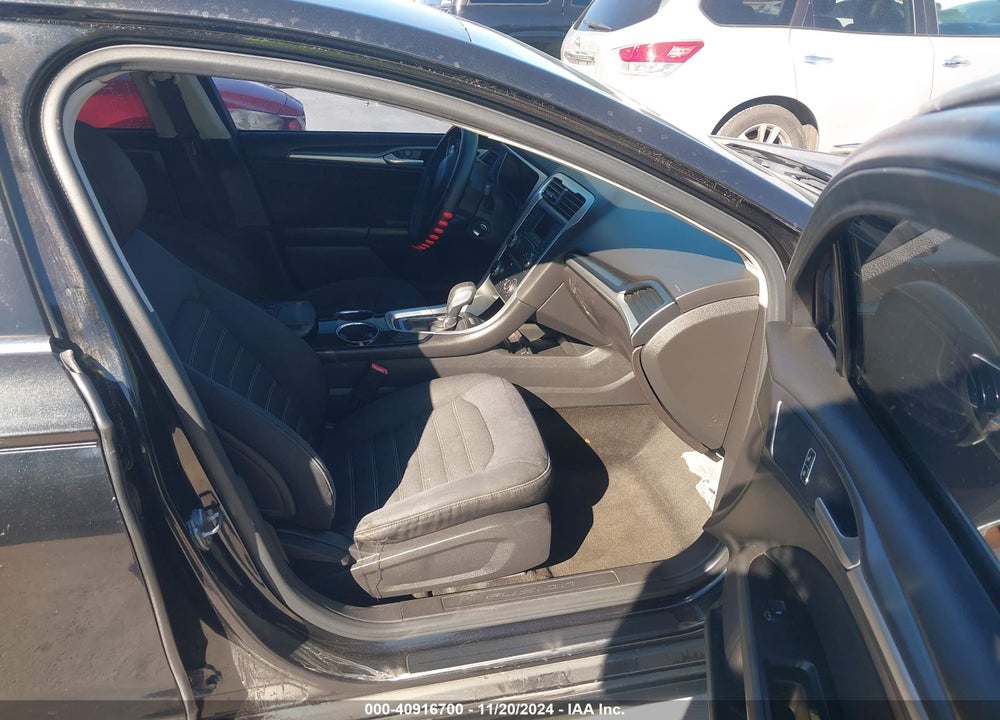 2013 FORD FUSION SE VIN: 3FA6P0H75DR292800