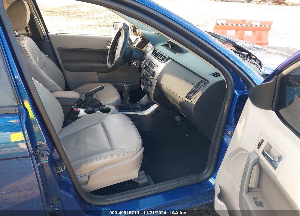 2009 FORD FOCUS SE VIN: 1FAHP35N19W160568