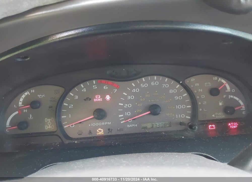 2001 TOYOTA SEQUOIA SR5 V8 VIN: 5TDBT44A21S041898