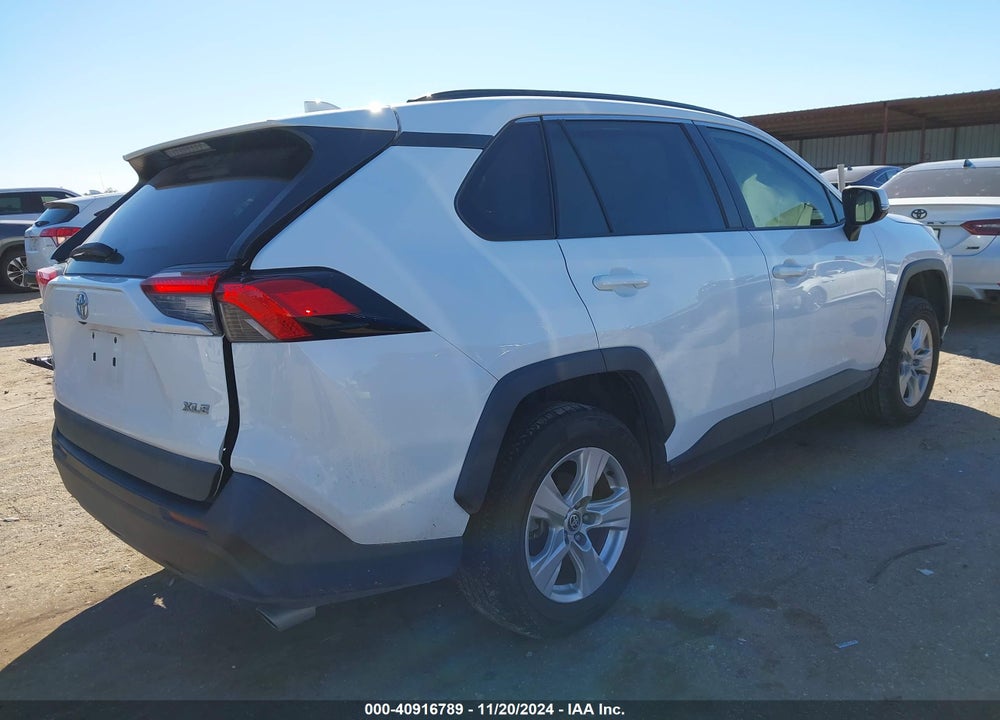 2021 TOYOTA RAV4 XLE VIN: 2T3W1RFV1MC130533