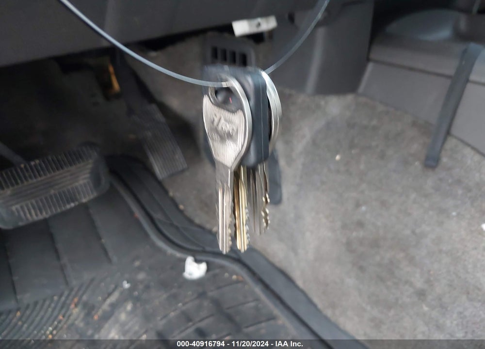 2005 NISSAN XTERRA S VIN: 5N1AN08U55C617182