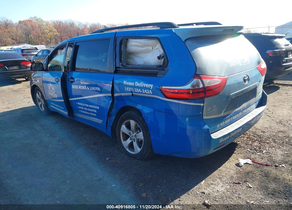 2017 TOYOTA SIENNA LE 8 PASSENGER VIN: 5TDKZ3DC3HS785711