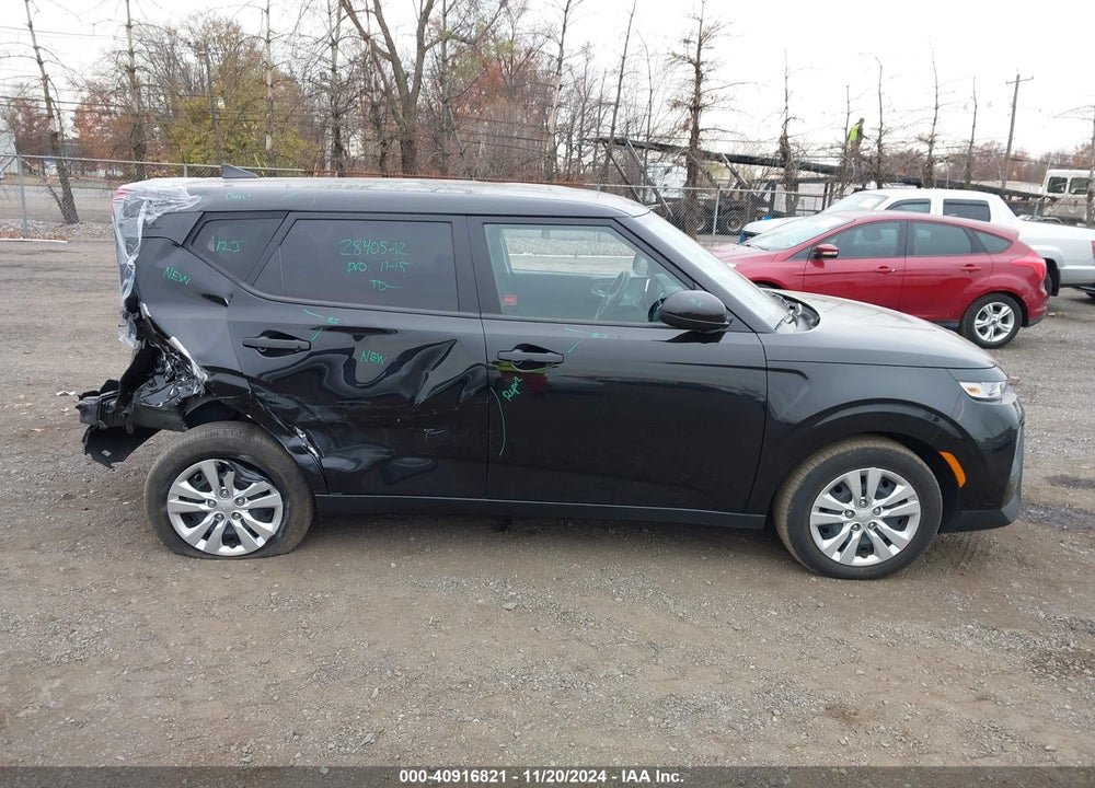 2021 KIA SOUL LX VIN: KNDJ23AU7M7785020