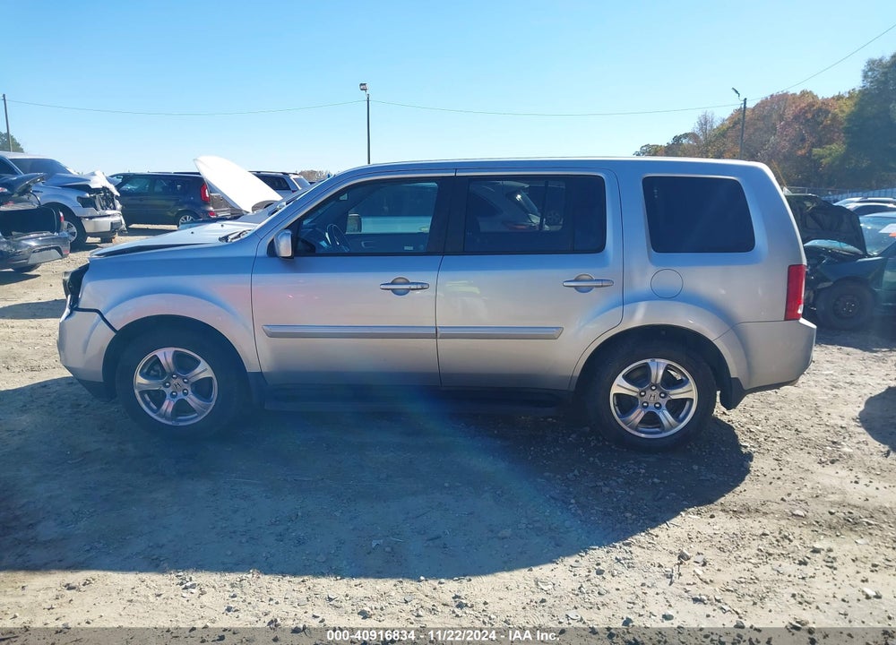 2013 HONDA PILOT EX-L VIN: 5FNYF4H78DB027870