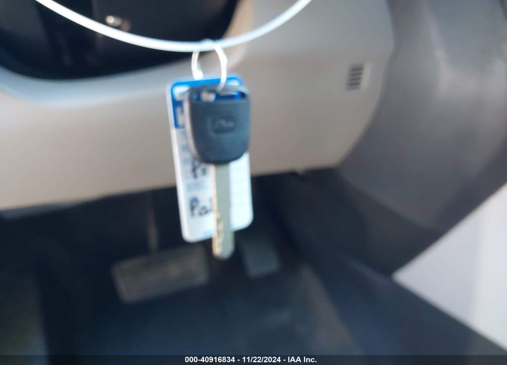 2013 HONDA PILOT EX-L VIN: 5FNYF4H78DB027870