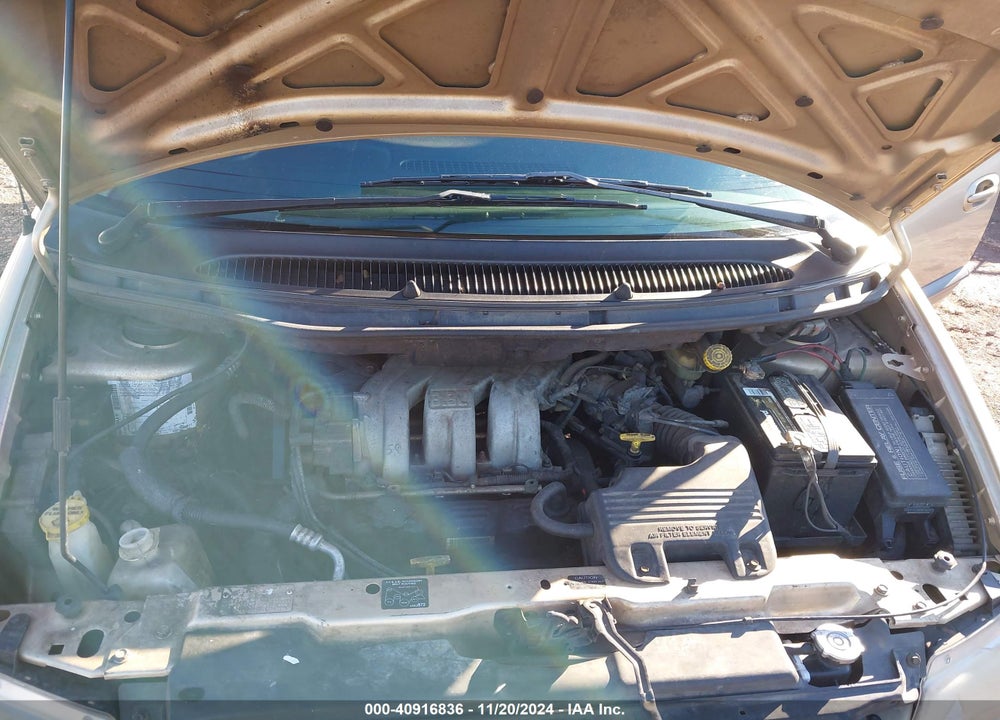 2000 DODGE GRAND CARAVAN SE VIN: 2B4GP44G1YR621965