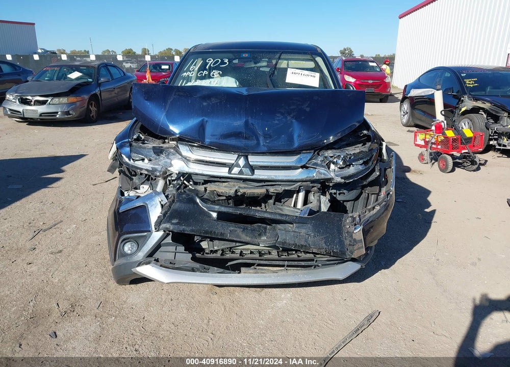 2018 MITSUBISHI OUTLANDER SE VIN: JA4AD3A33JZ064432
