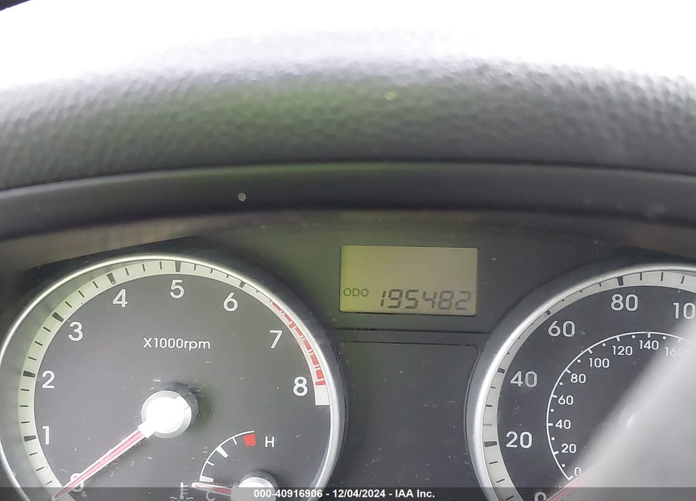 2008 HYUNDAI ACCENT GLS VIN: KMHCN46C68U202008