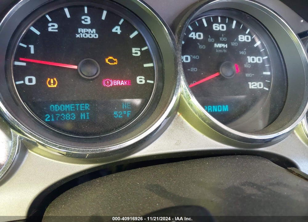 2011 CHEVROLET SILVERADO 1500 LT VIN: 3GCPCSE00BG328592