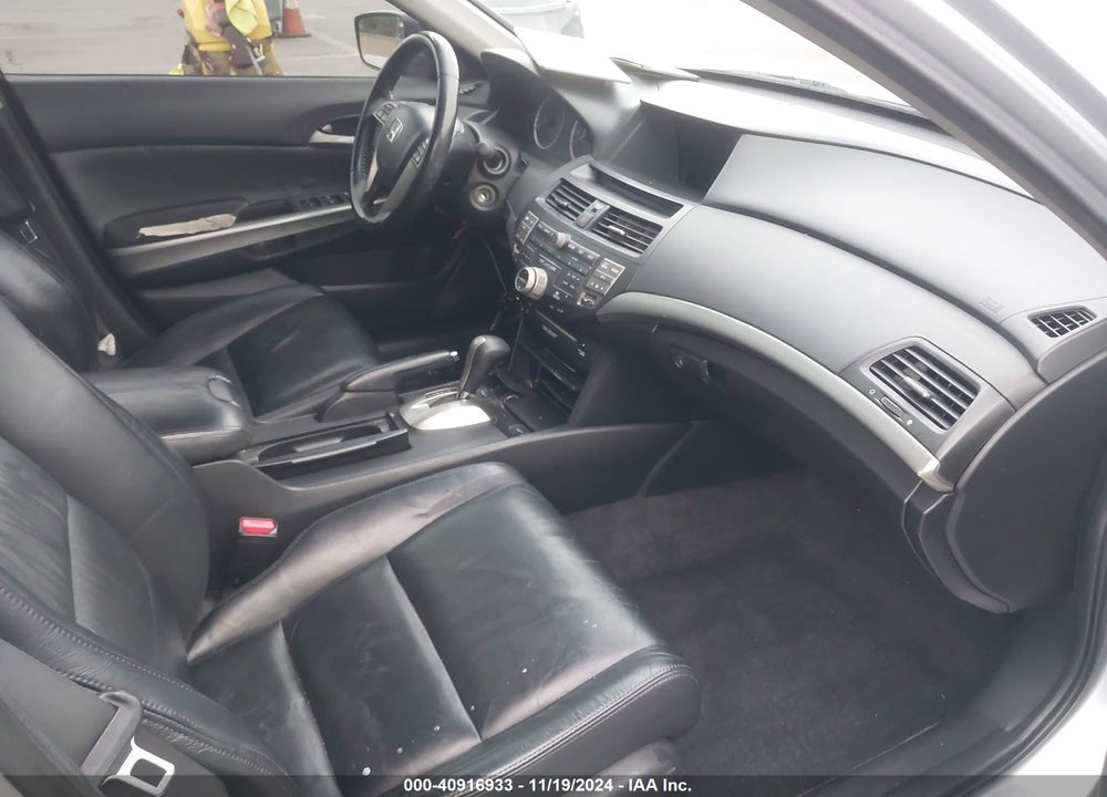 2008 HONDA ACCORD 2.4 EX-L VIN: 1HGCP26828A165525