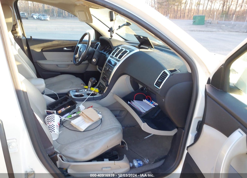 2011 GMC ACADIA SLT-1 VIN: 1GKKRRED8BJ110780