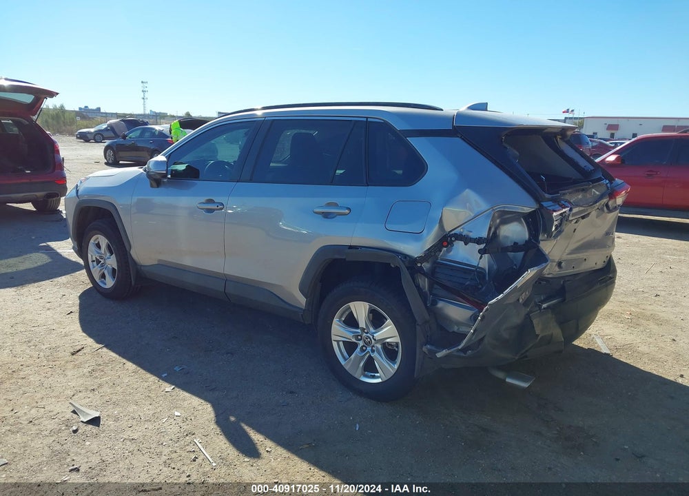 2021 TOYOTA RAV4 XLE VIN: 2T3W1RFVXMC155947