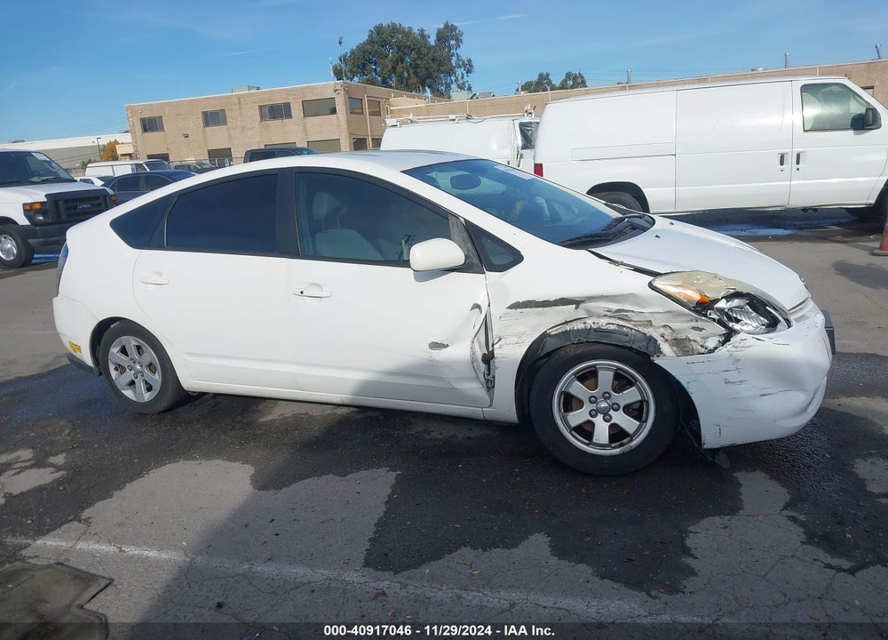 2005 TOYOTA PRIUS VIN: JTDKB20U650119261