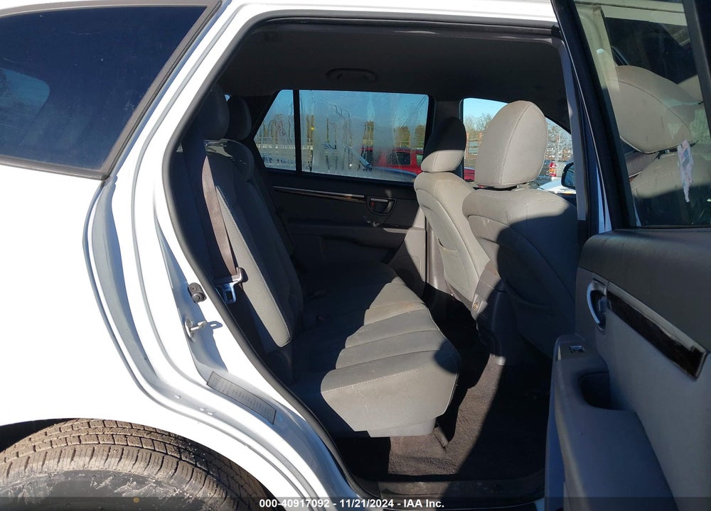 2012 HYUNDAI SANTA FE GLS VIN: 5XYZGDAB7CG154116