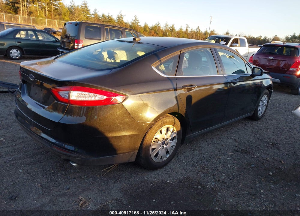 2014 FORD FUSION S VIN: 3FA6P0G7XER339600