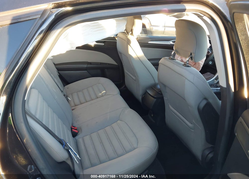 2014 FORD FUSION S VIN: 3FA6P0G7XER339600