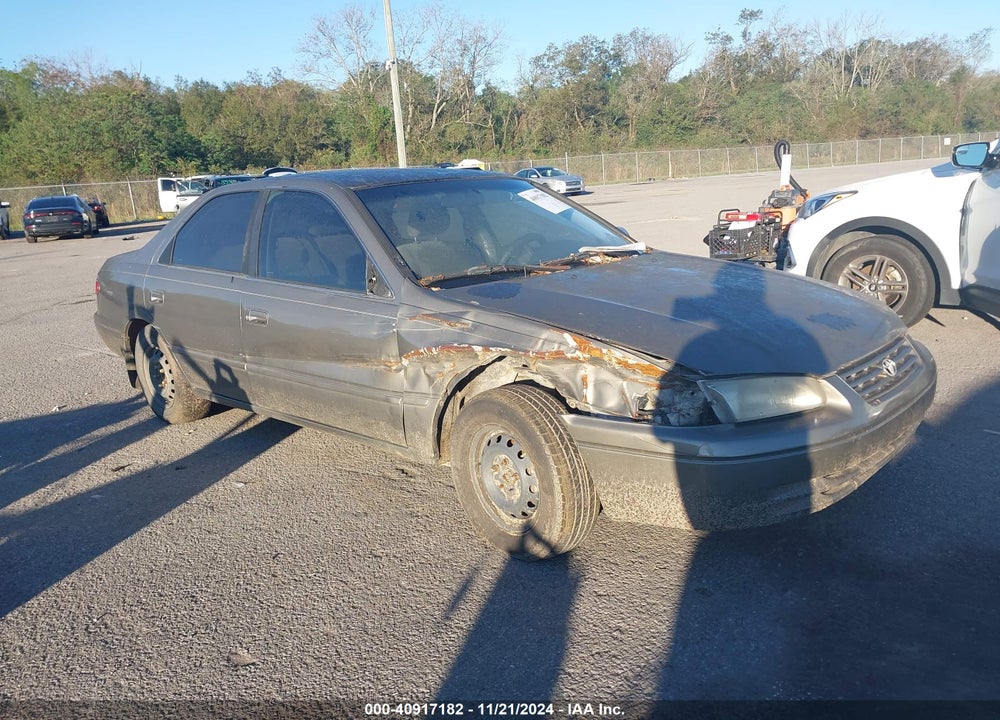 1998 TOYOTA CAMRY LE VIN: JT2BG22K4W0197450
