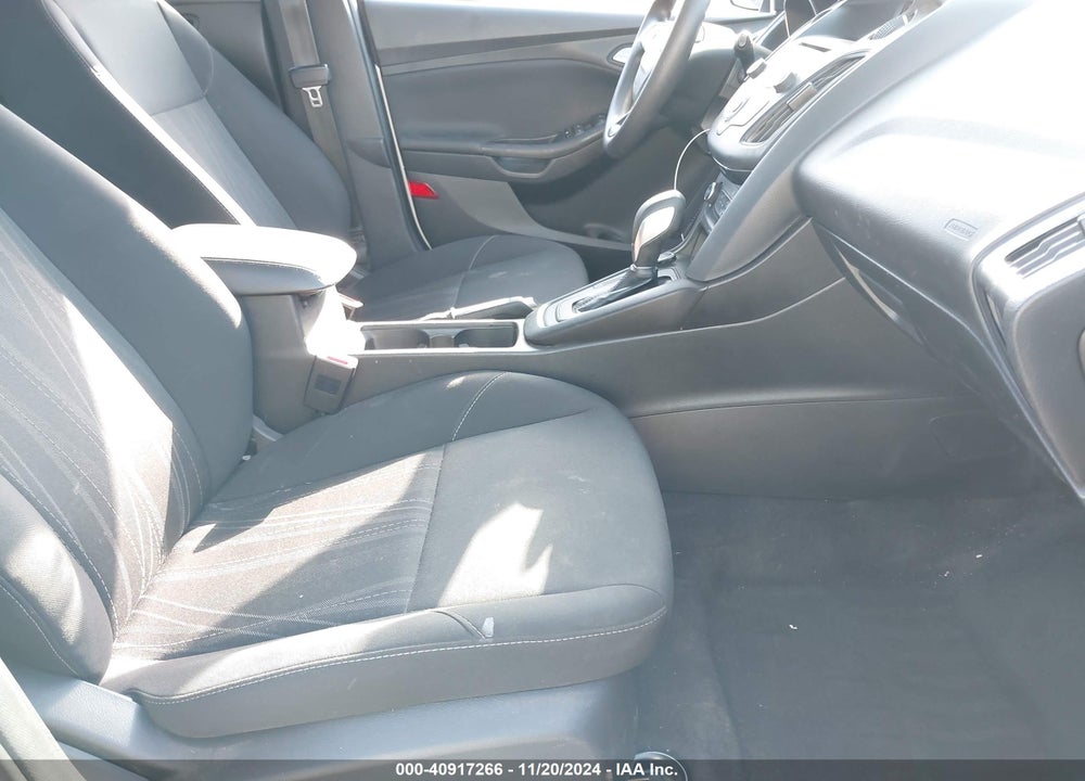 2017 FORD FOCUS VIN: 1FADP3K28HL338520