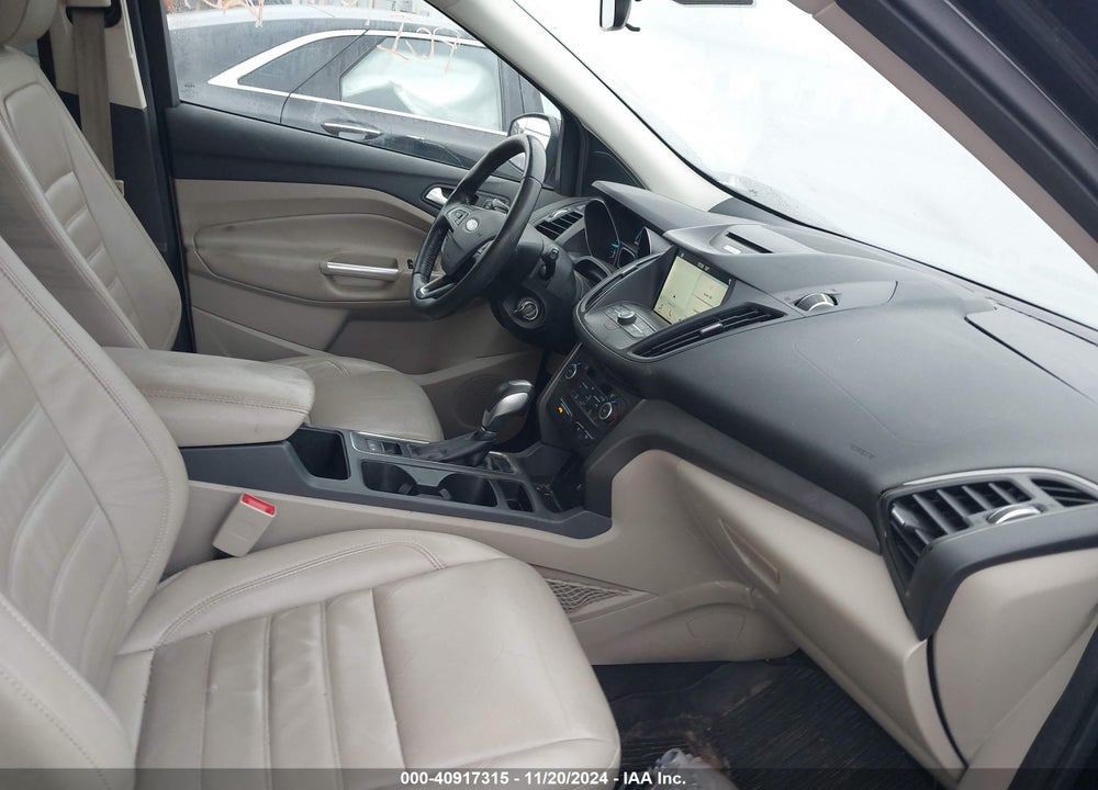 2018 FORD ESCAPE SEL VIN: 1FMCU0HD7JUA83490
