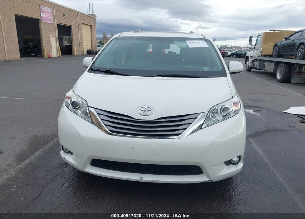 2017 TOYOTA SIENNA XLE LIMITED VIN: 5TDYZ3DC2HS793423