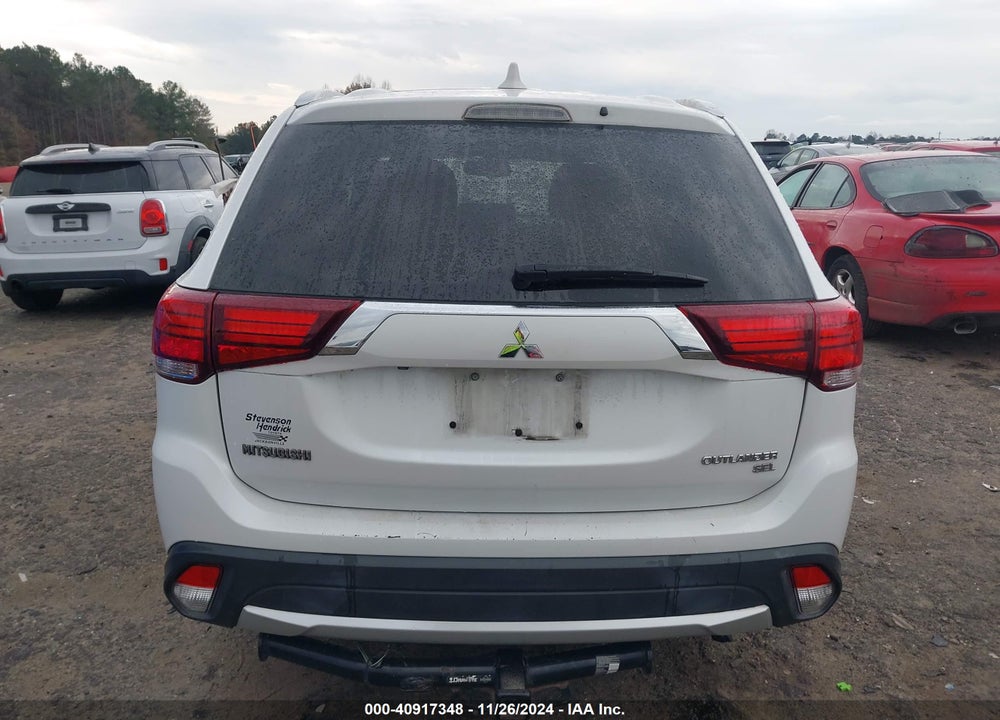 2018 MITSUBISHI OUTLANDER LE/SE/SEL VIN: JA4AD3A31JZ068236