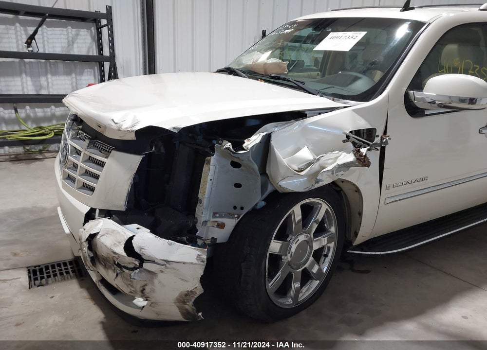 2007 CADILLAC ESCALADE STANDARD VIN: 1GYFK63887R295356
