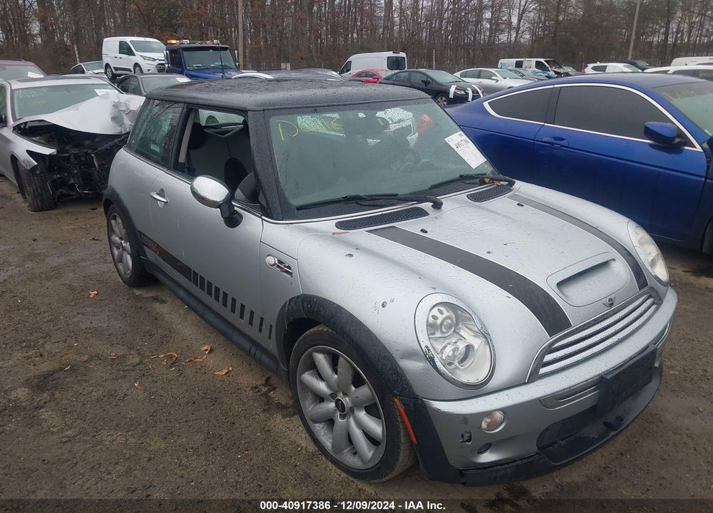 2005 MINI COOPER S VIN: WMWRE33545TG97180