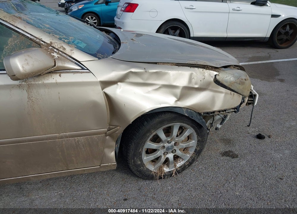 2002 LEXUS ES 300 VIN: JTHBF30G620066169