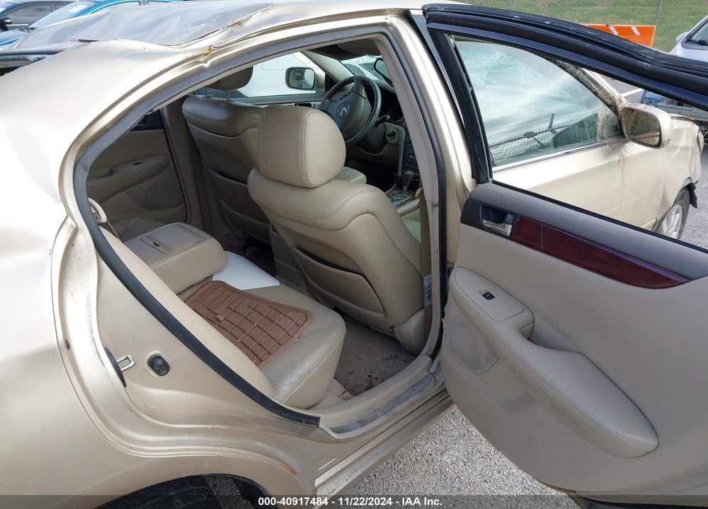 2002 LEXUS ES 300 VIN: JTHBF30G620066169