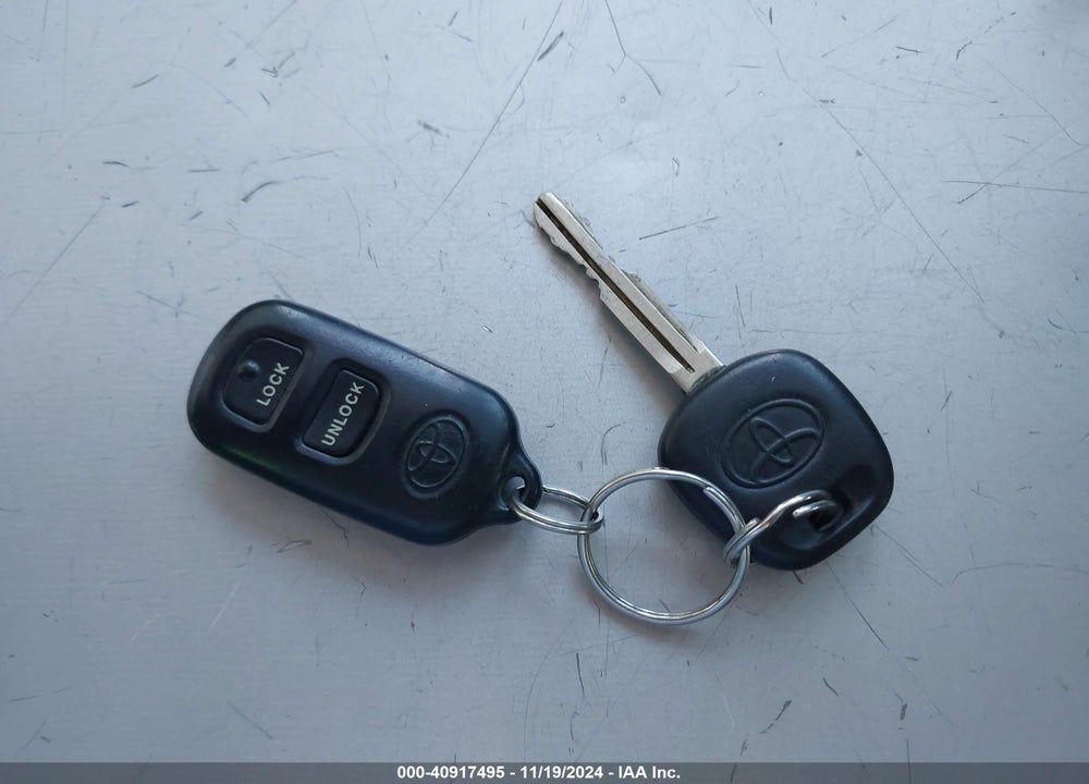 2006 TOYOTA COROLLA LE VIN: 1NXBR32E46Z616239
