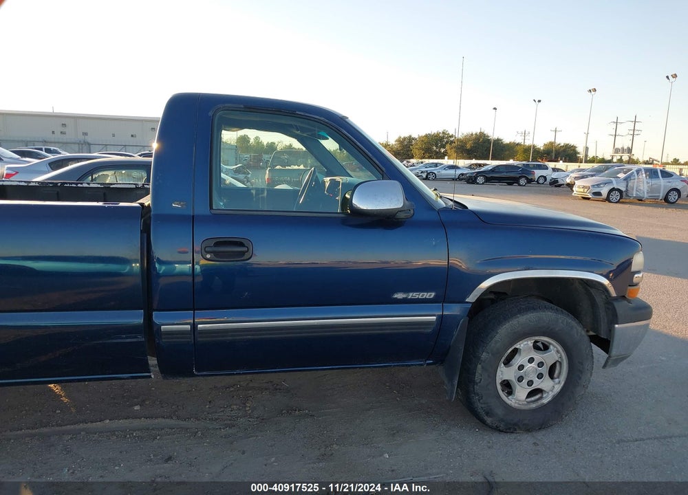 2002 CHEVROLET SILVERADO 1500 LS VIN: 1GCEK14T72Z227890