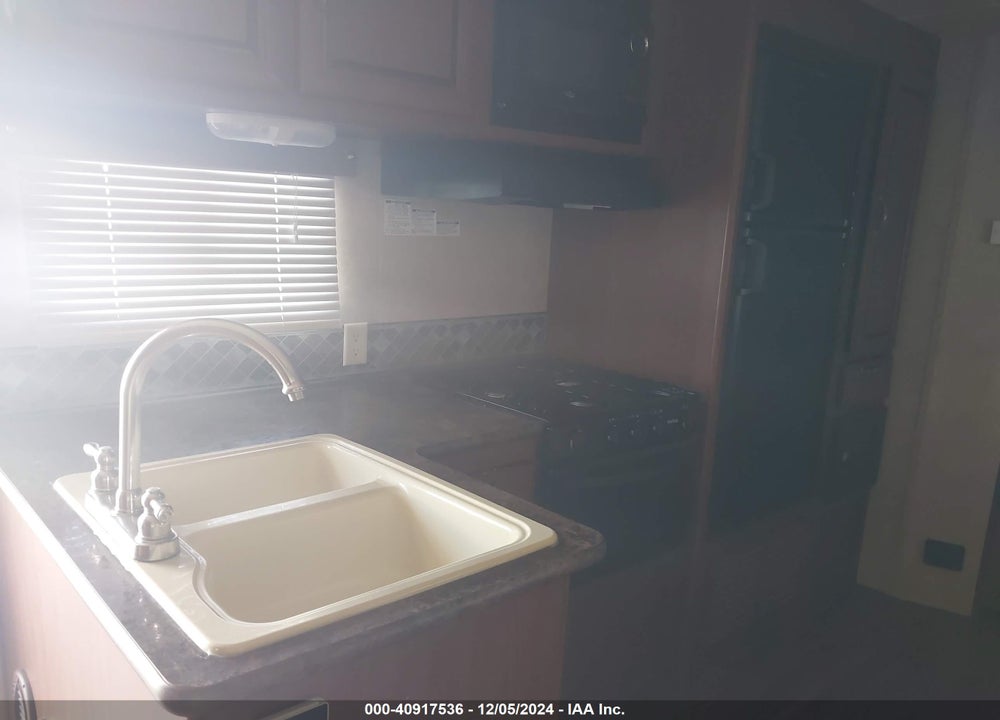 2015 FOREST RIVER CRUISE LITE TRAVEL TRAILER VIN: 4X4TSMC25F7405843