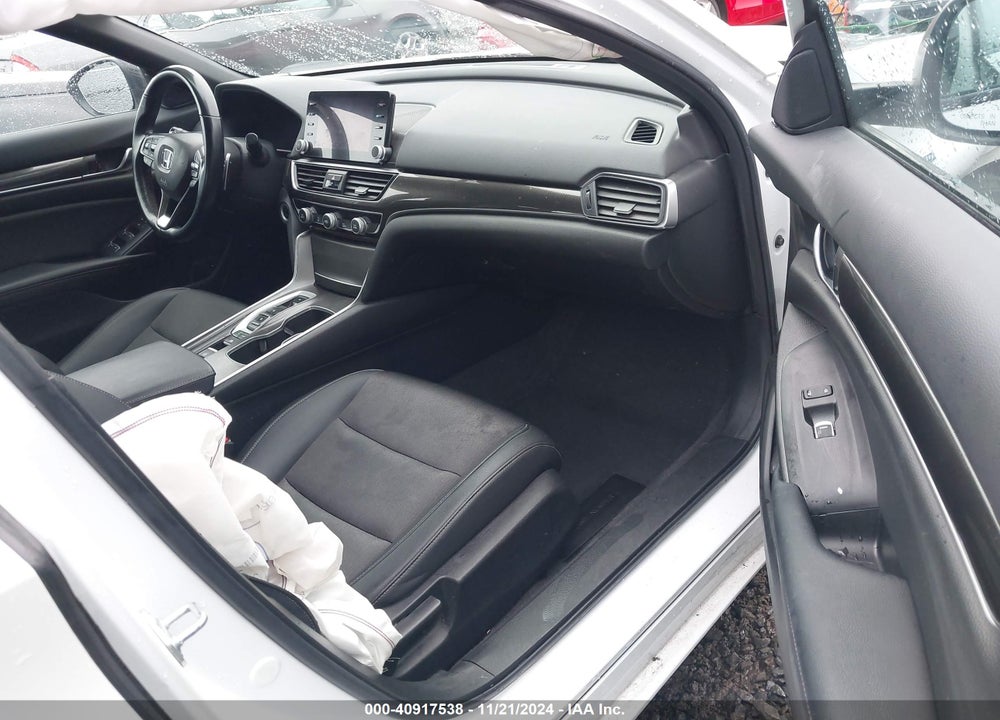 2022 HONDA ACCORD HYBRID SPORT VIN: 1HGCV3F23NA011800