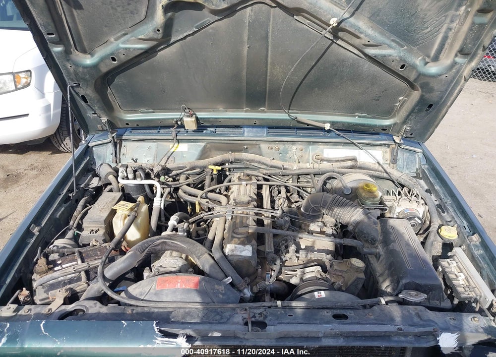 1999 JEEP CHEROKEE CLASSIC/SPORT VIN: 1J4FF68S0XL553137