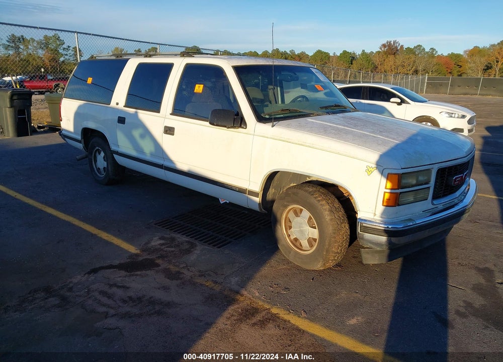 1999 GMC SUBURBAN 1500 SL VIN: 3GKEC16R4XG544097