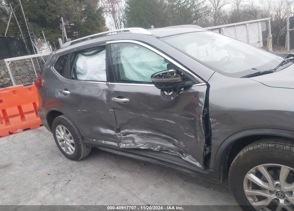 2019 NISSAN ROGUE SV VIN: JN8AT2MV0KW382449