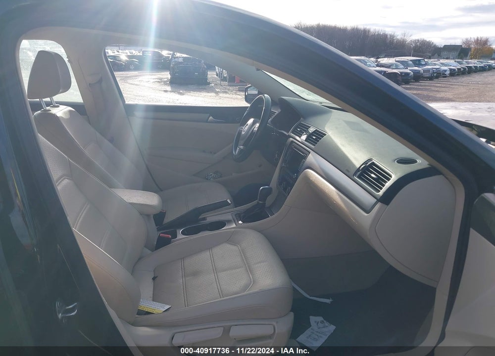 2015 VOLKSWAGEN PASSAT 1.8T SE VIN: 1VWBS7A37FC056168