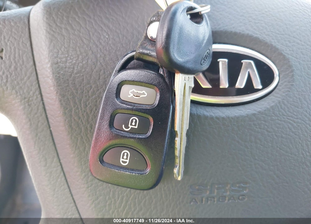 2009 KIA SPECTRA EX VIN: KNAFE221495655904
