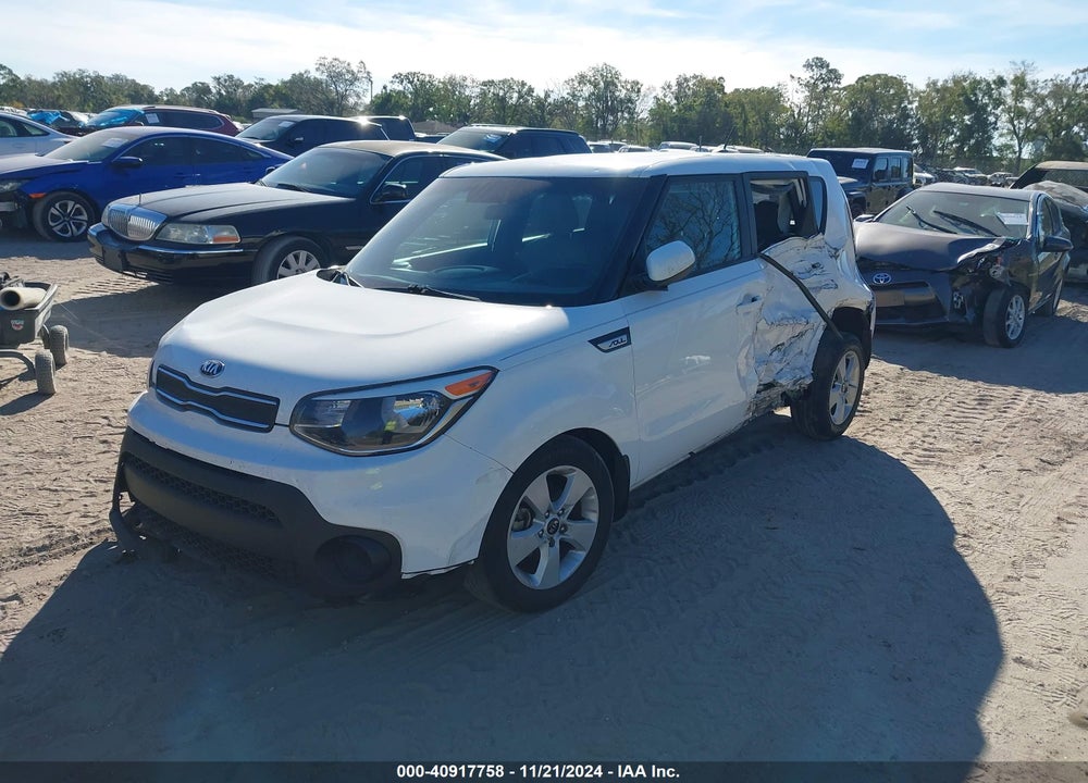 2018 KIA SOUL VIN: KNDJN2A26J7905563