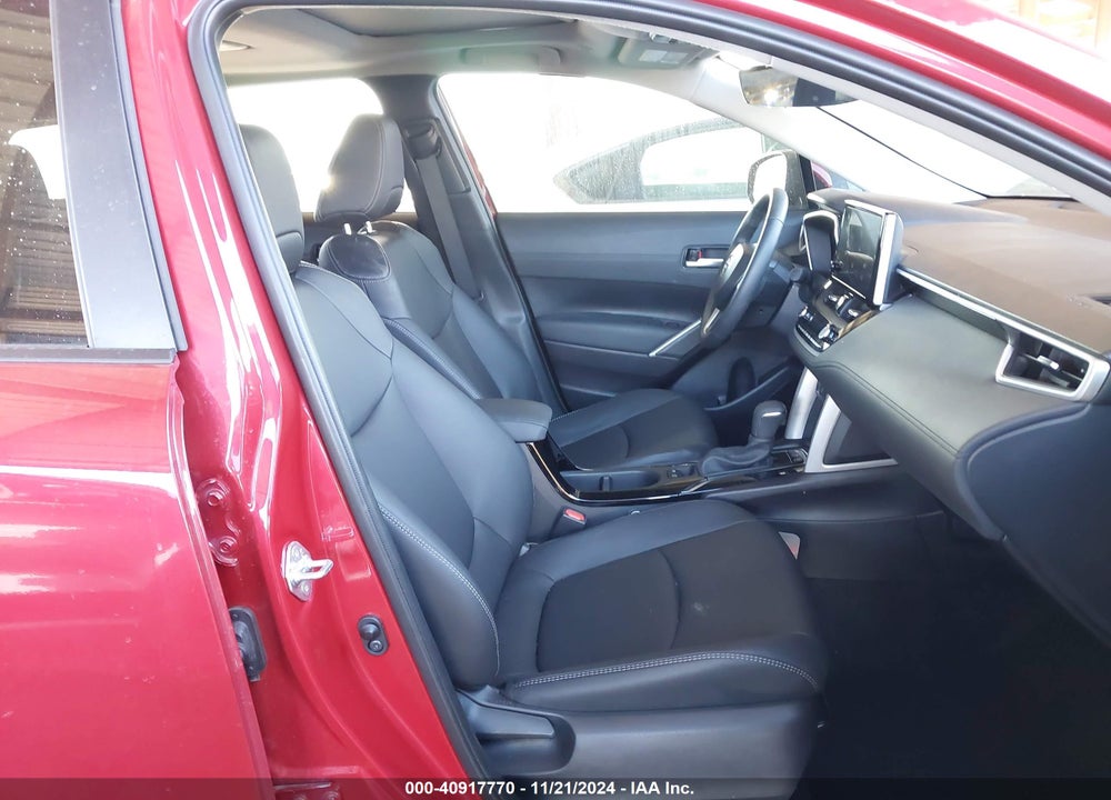 2024 TOYOTA COROLLA CROSS XLE VIN: 7MUDAAAG1RV096818