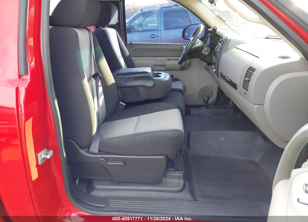 2009 CHEVROLET SILVERADO 1500 WORK TRUCK VIN: 1GCEK14C69Z186856