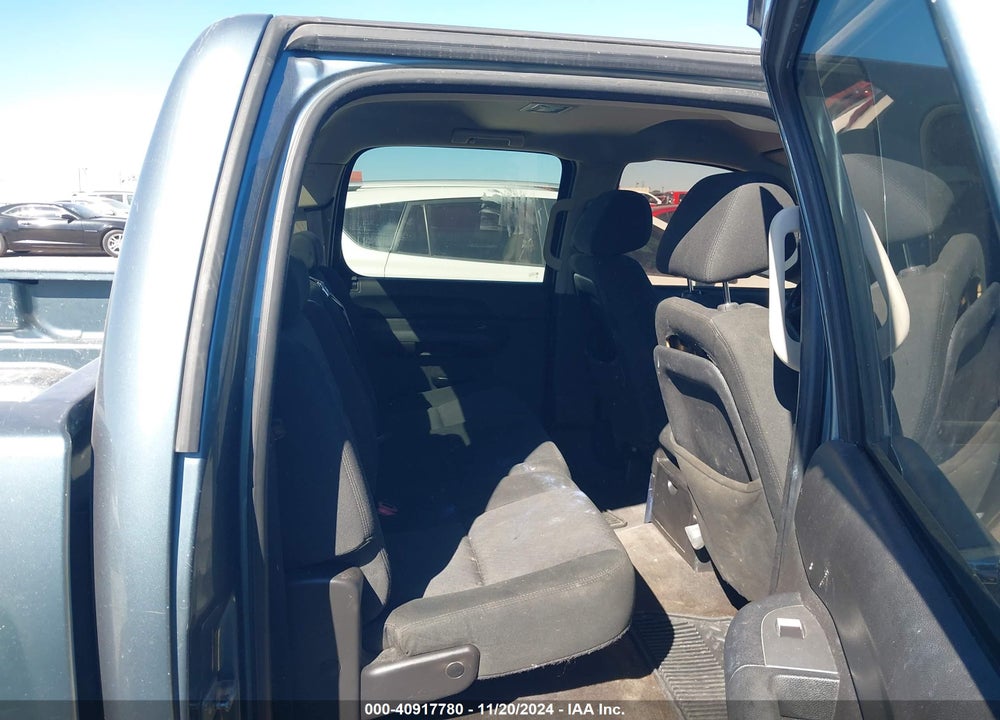 2011 CHEVROLET SILVERADO 1500 LT VIN: 3GCPCSE07BG391446