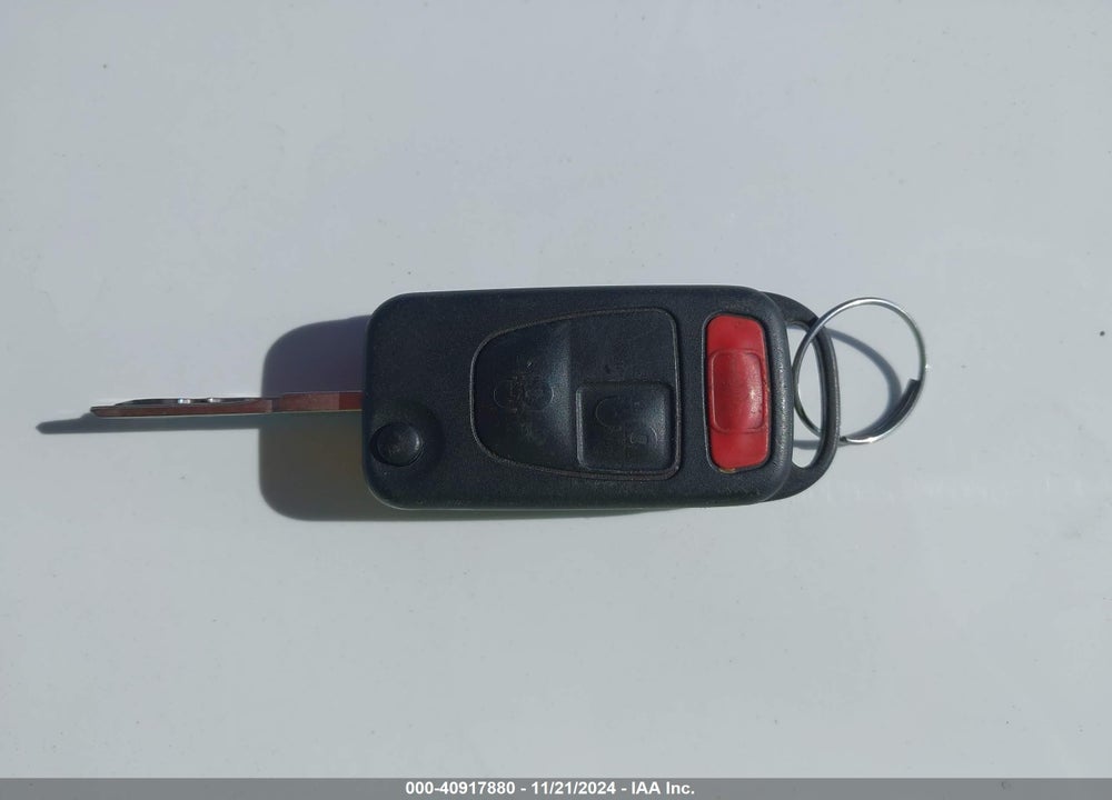 1999 MERCEDES-BENZ SLK 230 KOMPRESSOR VIN: WDBKK47F3XF128520