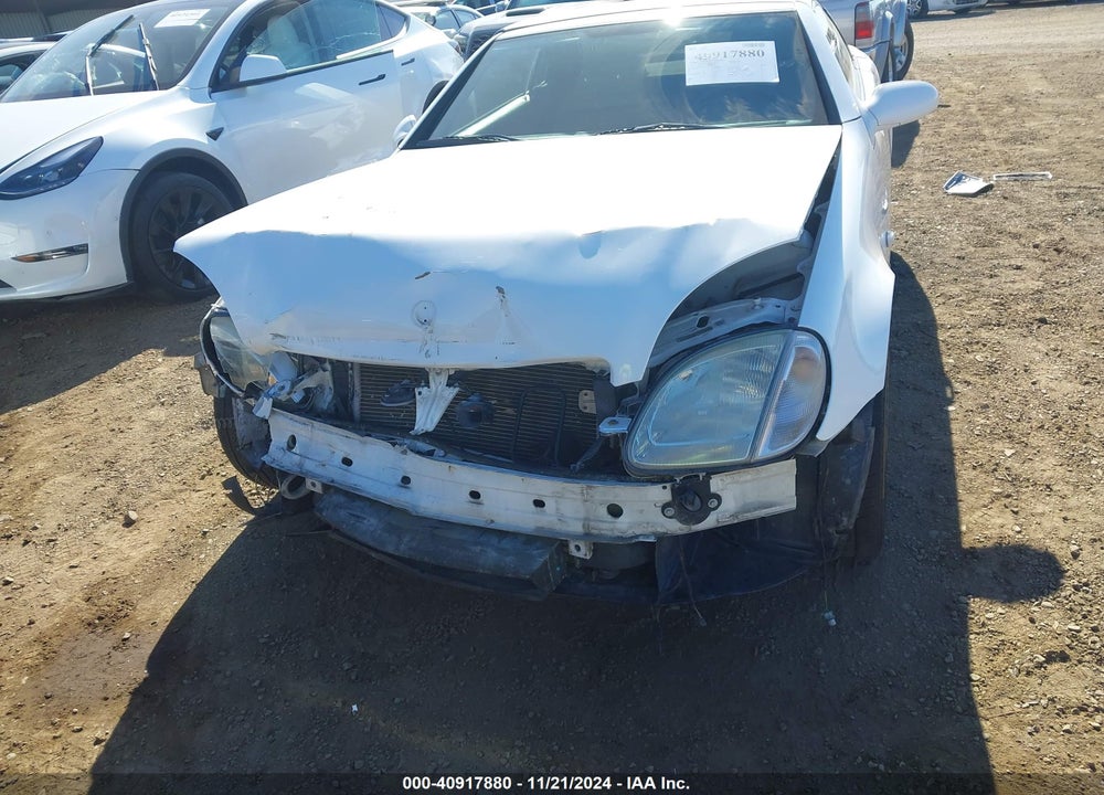 1999 MERCEDES-BENZ SLK 230 KOMPRESSOR VIN: WDBKK47F3XF128520